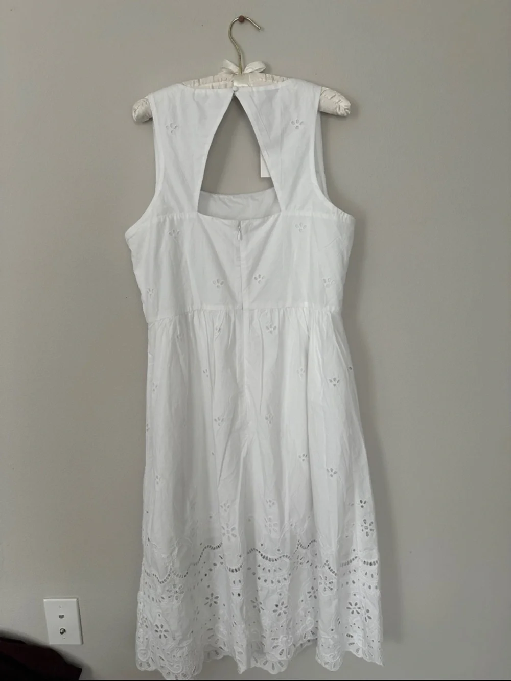 NWT Stunning Talbots White Eyelet Midi Dress - Picture 16 of 16